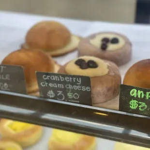 donuts, food, dough desserts