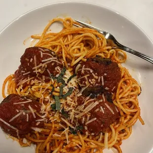 Spaghetti and meatballs