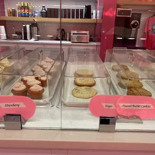 Cupcakes $4, cookies