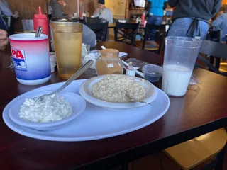 Dee's Diner