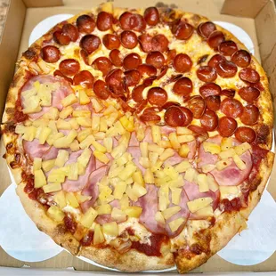 1/2 Ham &amp; Pineapple &amp; 1/2 Pepperoni~ I love cupped pepperoni, amazingly flavorful, minus the crust which was unfortunately too hard to chew.