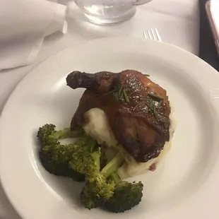 Instead this is what we got, and it was so dry and most of my guests said it wasn't edible. Save your money and cater elsewhere