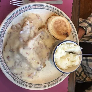Chipped Beef, English Muffin, and Grits