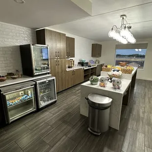 24/7 Pantry on the 7th floor