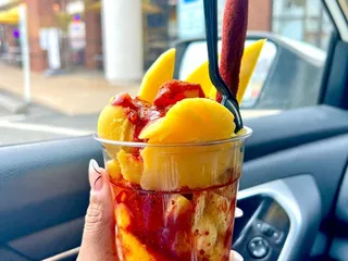 Dalia's Ice Cream & Bakery