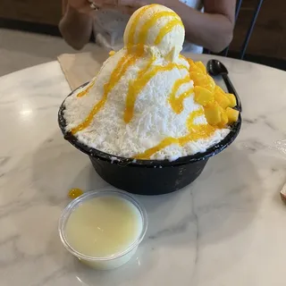 Mango Blended with Ice Cream