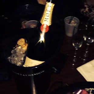 Bottle Service! Moët ... Yum!