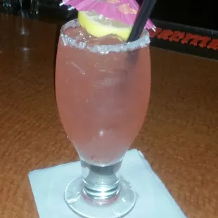 Great time at Delux Lounge with my family. Great drink specials and awesome bartender, Carter, took great care of us!