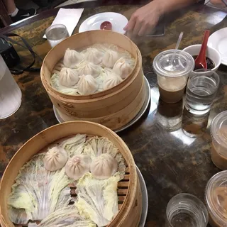 8 Piece Steamed Pork Dumplings