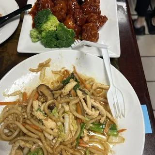 Braised Noodle Shanghai Style