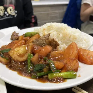 Beef with Tomato over Rice