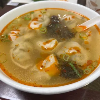 8 Piece Shanghai Vegetable and Pork Wonton Soup