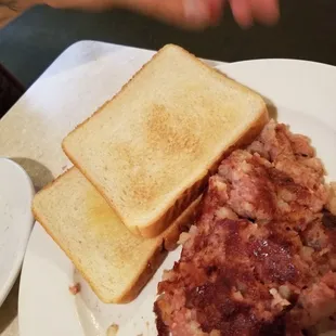 Corned beef hash and toast