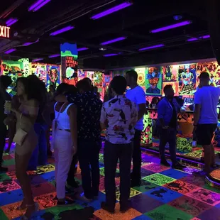 Neon black light area