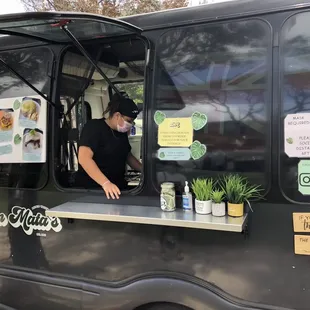 The mobile take-out counter. Nice clean truck!