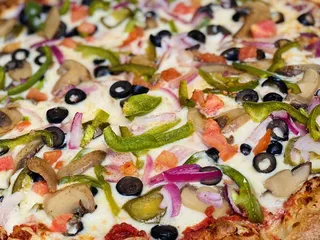 Neighborhood Pizzeria Y Pollo