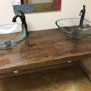 Sinks in ladies room