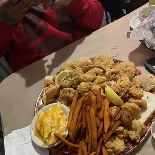 Seafood platter for 2
