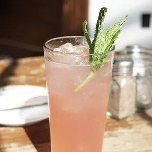 Cocktail special for happy hour from 3-6pm