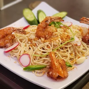 Garlic noodles with shrimp