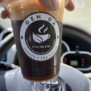 Their namesake, the đen đá