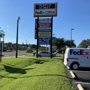 Located in: Alamo Plaza - Lakeland, FL. 33813 ~ NOTE: Photo shows: Heading SOUTH from Lakeland - on S. Florida Avenue (Hwy 37).