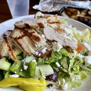 Dengeo&apos;s Caesar Salad w/Chicken
