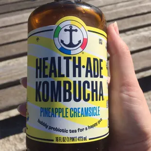 Today&apos;s choice: a delicious kombucha that matched the sunny weather perfectly. :)