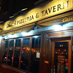 the outside of the restaurant