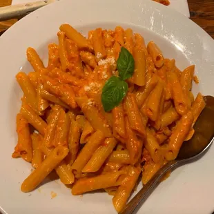 pasta dish, pasta, food