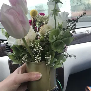 Curbside pick up Mother's Day Flowers small Bouquet