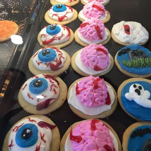 Got an Eye on some Braaaiiinssss