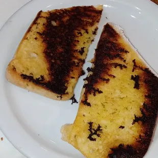 Garlic bread burnt couldn&apos;t taste the garlic