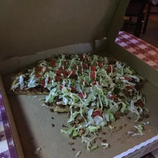 The aftermath of our BLT pizza. Sooooo good. Put away your Pizza Hut coupons and head to Crescent for some of this good stuff!