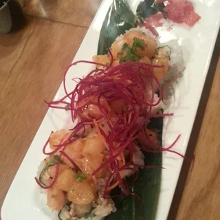 Spicy Scallop Roll