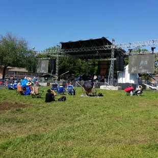 Freddie Jones on trumpet!