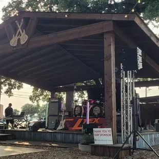 Waiting for a great evening with ZZ Tex and Texas Flood playing tonight.