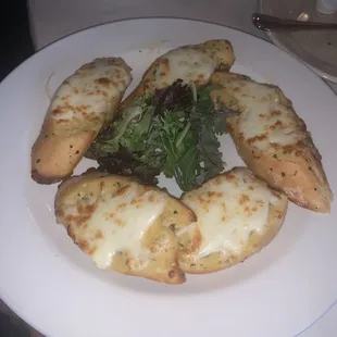 Cheesy Garlic Bread. Fabulous!!!