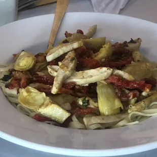 Pasta, artichokes and chicken