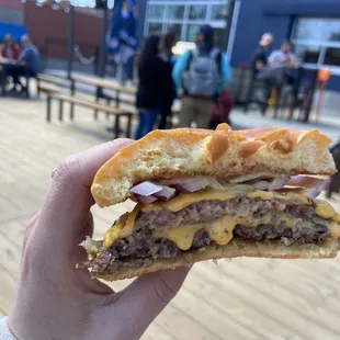 Double Cheeseburger