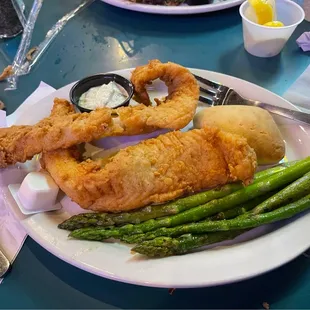 Walleye fish