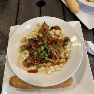 Pulled Pork Mac &amp; Cheese