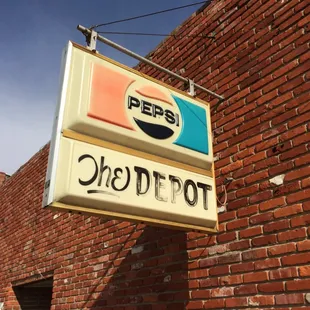 Depot Tavern
