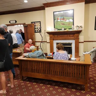 ramen and noodles, interior