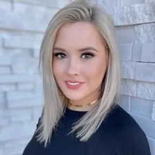 Lizz J.