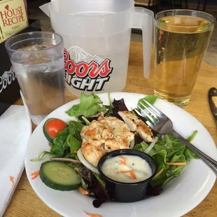 Hard cider &amp; a grilled chicken salad. Perfect trailside meal!