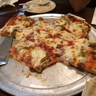 16" sausage, peppers, onions. Virgin crust. Overly generous with sauce and cheese, but good!