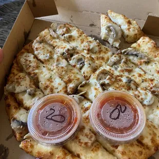 10" Garlic Cheese Stix with Mushrooms . Very tasty!