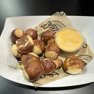 Pretzel bites