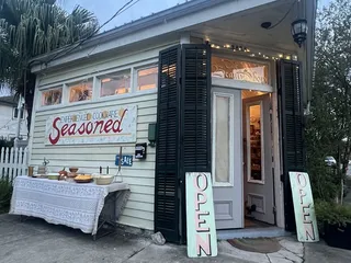 Seasoned Experienced Cookware